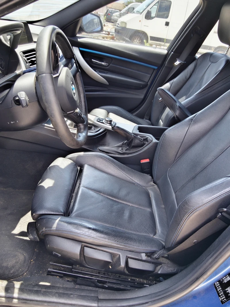 BMW 320 Facelift B47, снимка 9 - Автомобили и джипове - 51262963