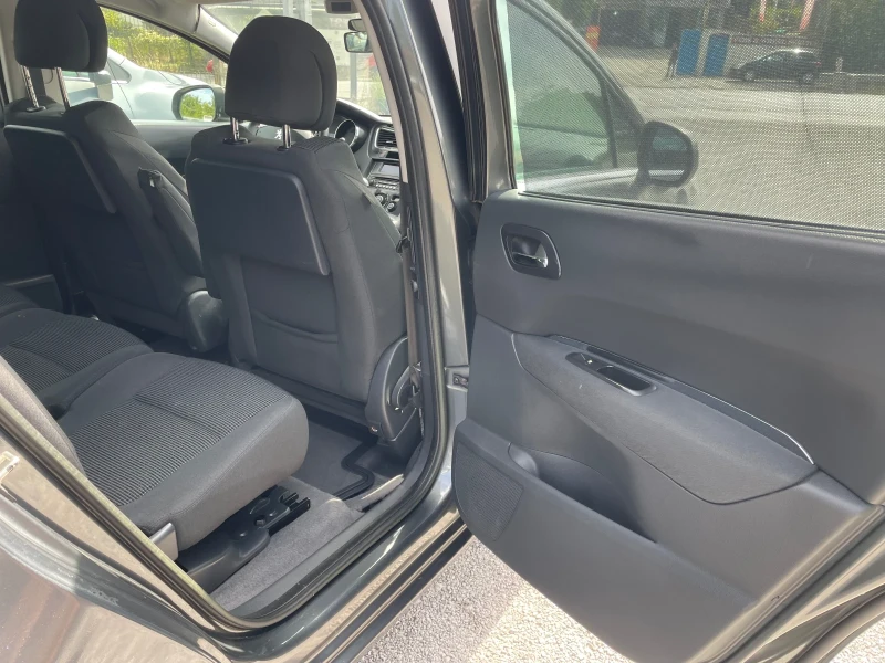 Peugeot 5008 2.0 HDI, 150 коня, 6 скорости, снимка 9 - Автомобили и джипове - 51606718