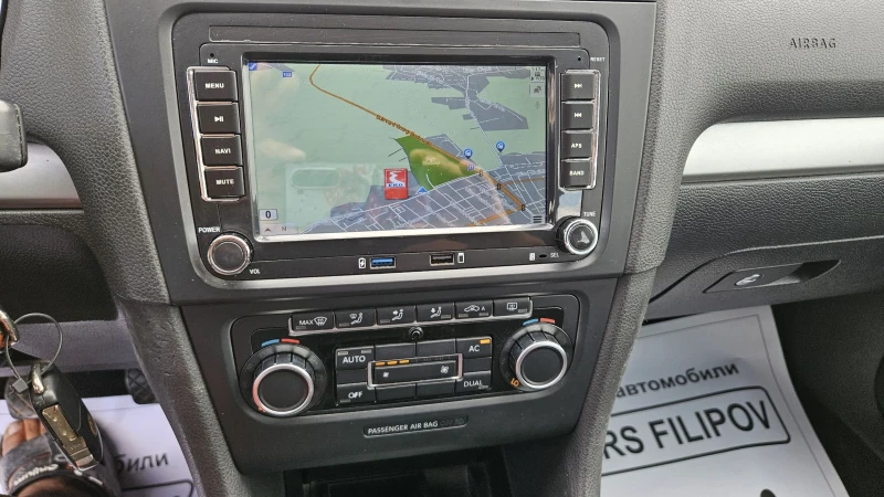 VW Golf 2.0 TDI , снимка 12 - Автомобили и джипове - 51916137