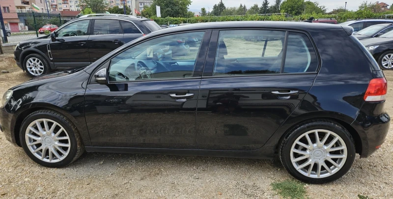 VW Golf 2.0 TDI , снимка 8 - Автомобили и джипове - 51916137