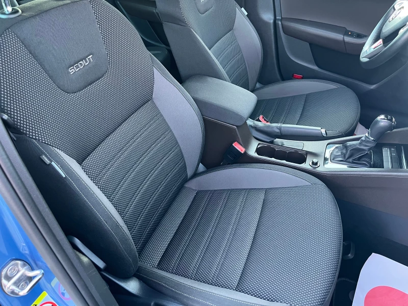 Skoda Octavia Scout DSG, снимка 8 - Автомобили и джипове - 51825736