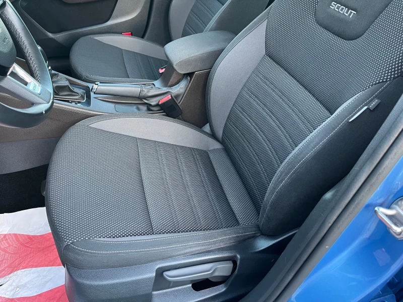 Skoda Octavia Scout DSG, снимка 7 - Автомобили и джипове - 51825736