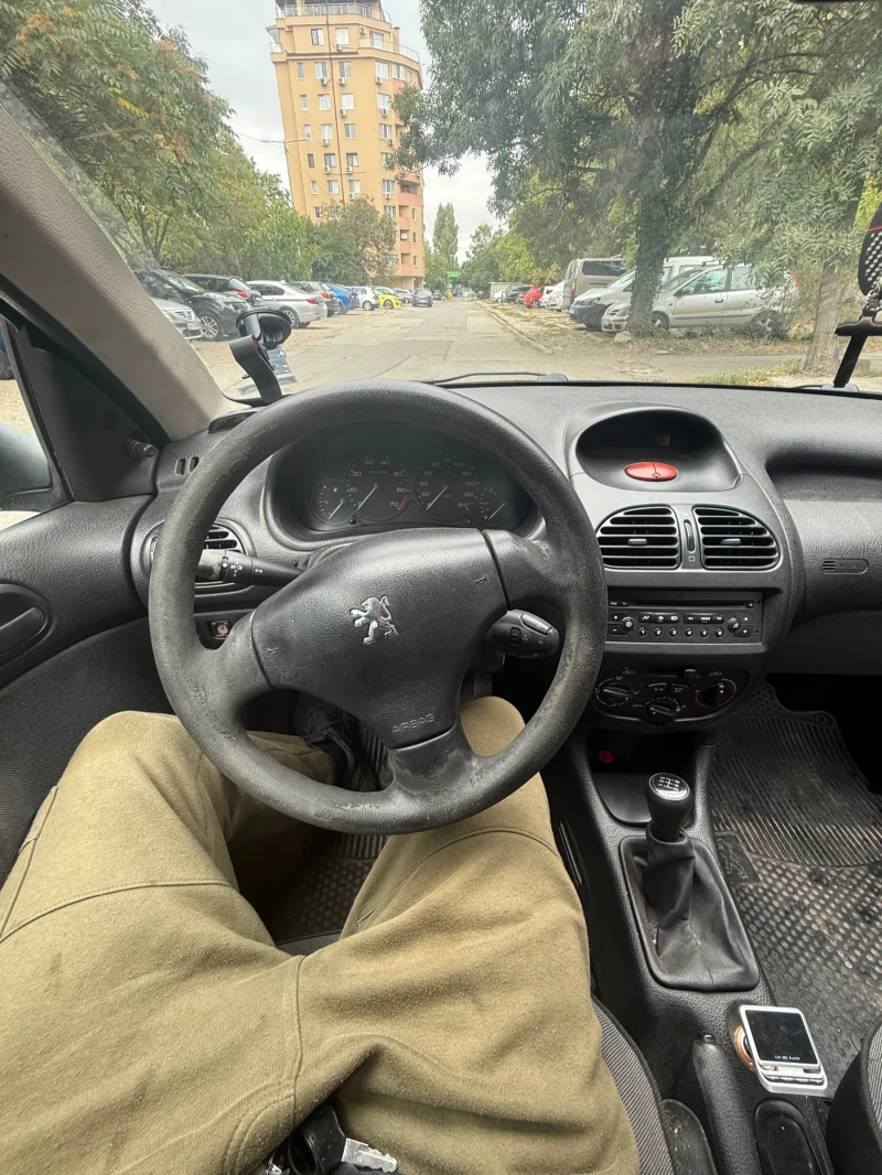 Peugeot 206 1.4 75 к.с, снимка 7 - Автомобили и джипове - 52552348