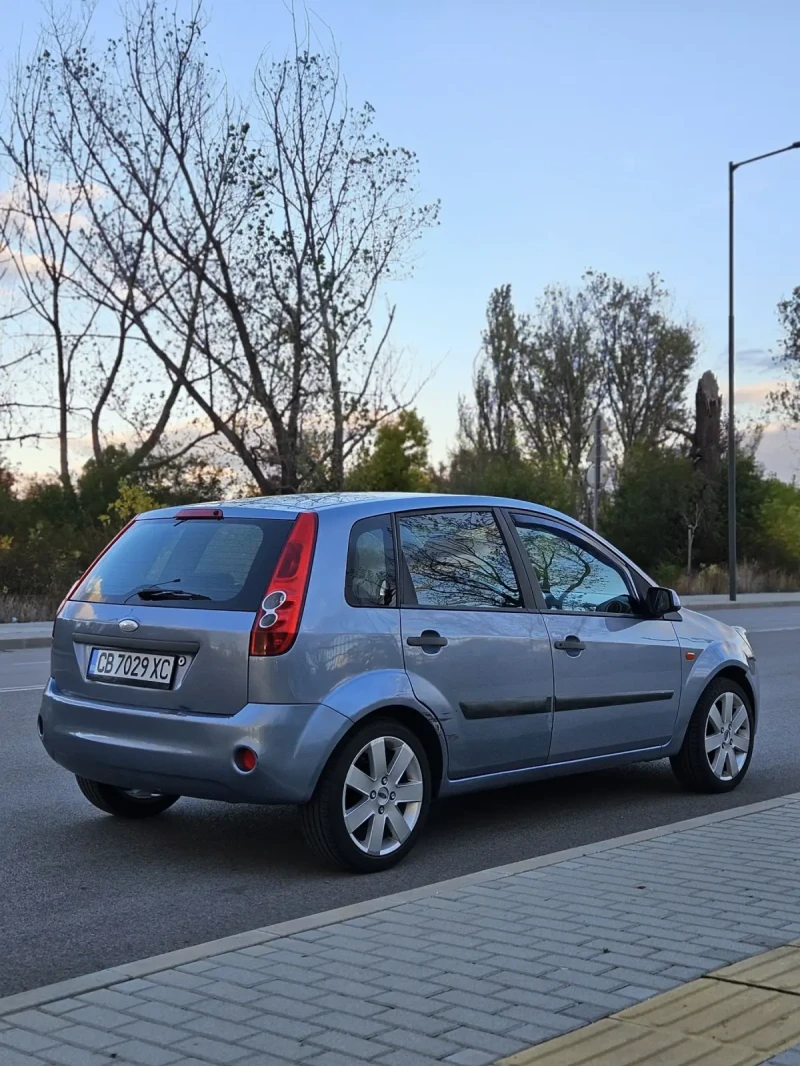 Ford Fiesta Mk6 1.4 Duratec, снимка 5 - Автомобили и джипове - 52051965
