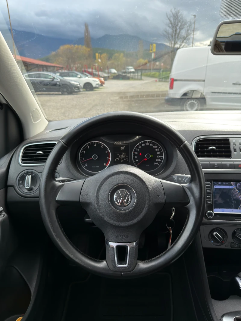 VW Polo 1.2 TSI DSG Автомат Navi Обслужен ТОП, снимка 12 - Автомобили и джипове - 52480547