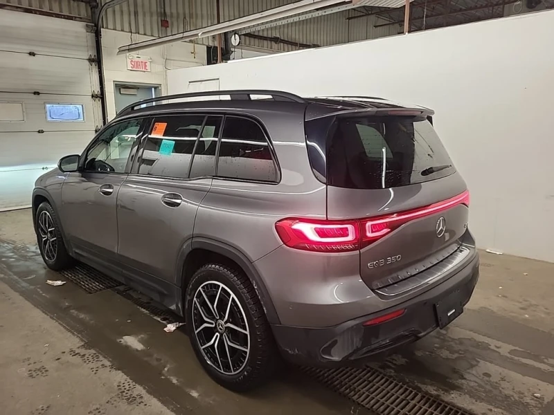 Mercedes-Benz EQB 350 2023 * CARFAX * БЕЗ ПЪРВОНАЧАЛНА ВНОСКА, снимка 3 - Автомобили и джипове - 52940465