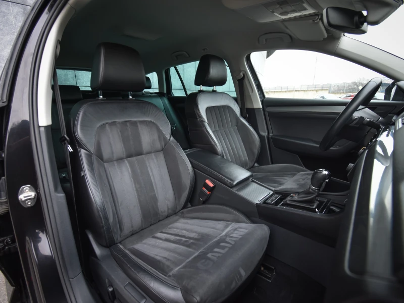 Skoda Superb 2.0TDI 190* Sportline* , снимка 10 - Автомобили и джипове - 53321720