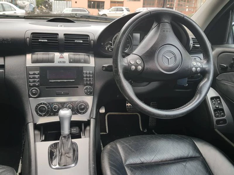 Mercedes-Benz C 200 20бр. 200CDI 220CDI 270CDI 320CDI 320 бензин, снимка 11 - Автомобили и джипове - 24028259