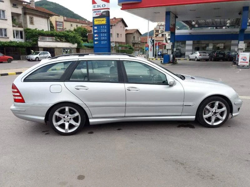 Mercedes-Benz C 200 20бр. 200CDI 220CDI 270CDI 320CDI 320 бензин, снимка 14 - Автомобили и джипове - 24028259