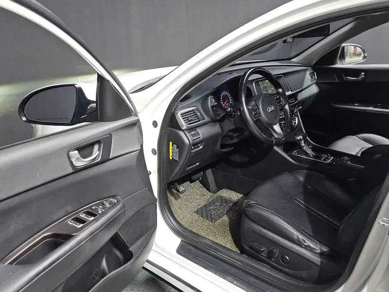 Kia K5 2.0, снимка 10 - Автомобили и джипове - 54262102