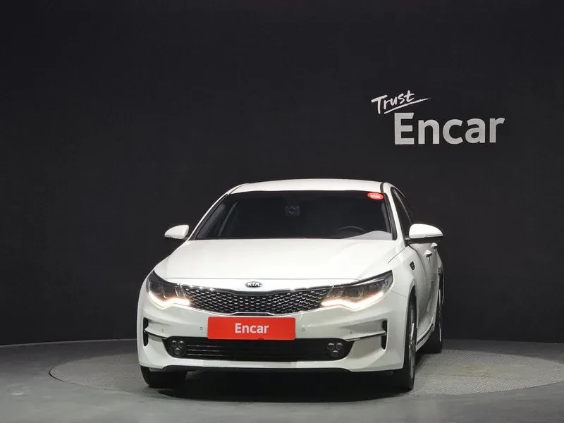 Kia K5 2.0, снимка 3 - Автомобили и джипове - 54262102