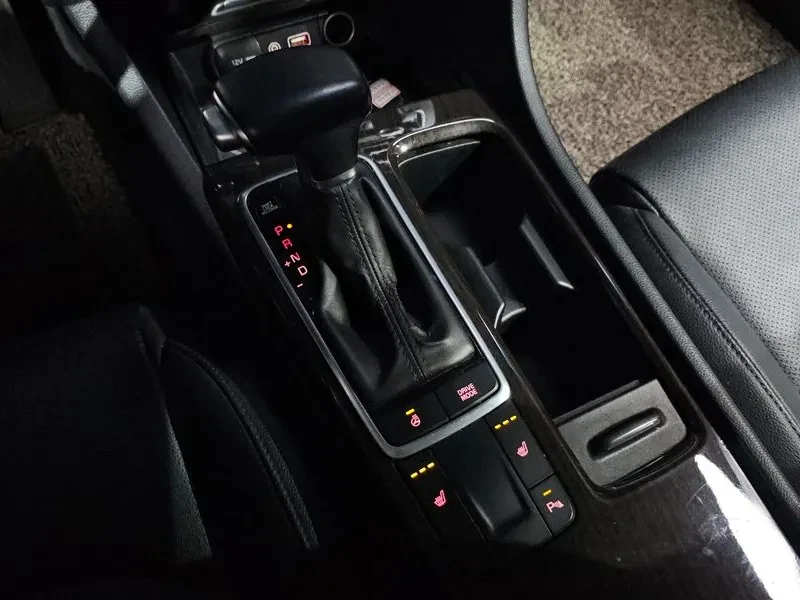 Kia K5 2.0, снимка 9 - Автомобили и джипове - 54262102