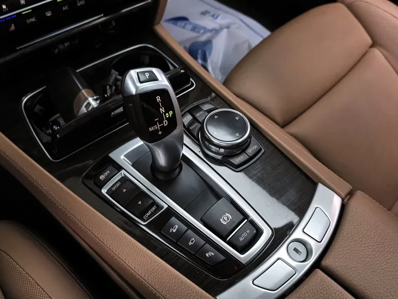 BMW 730 xDrive, снимка 9 - Автомобили и джипове - 55349346