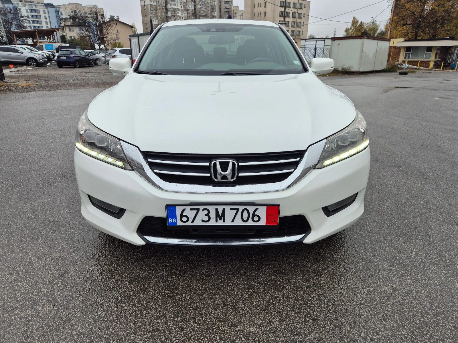 Honda Accord 2.4i Touring Автомат Кожа Навигация - изображение 2