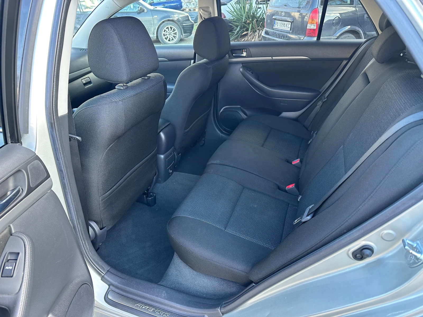 Toyota Avensis 1.8 | Mobile.bg — изображение 11