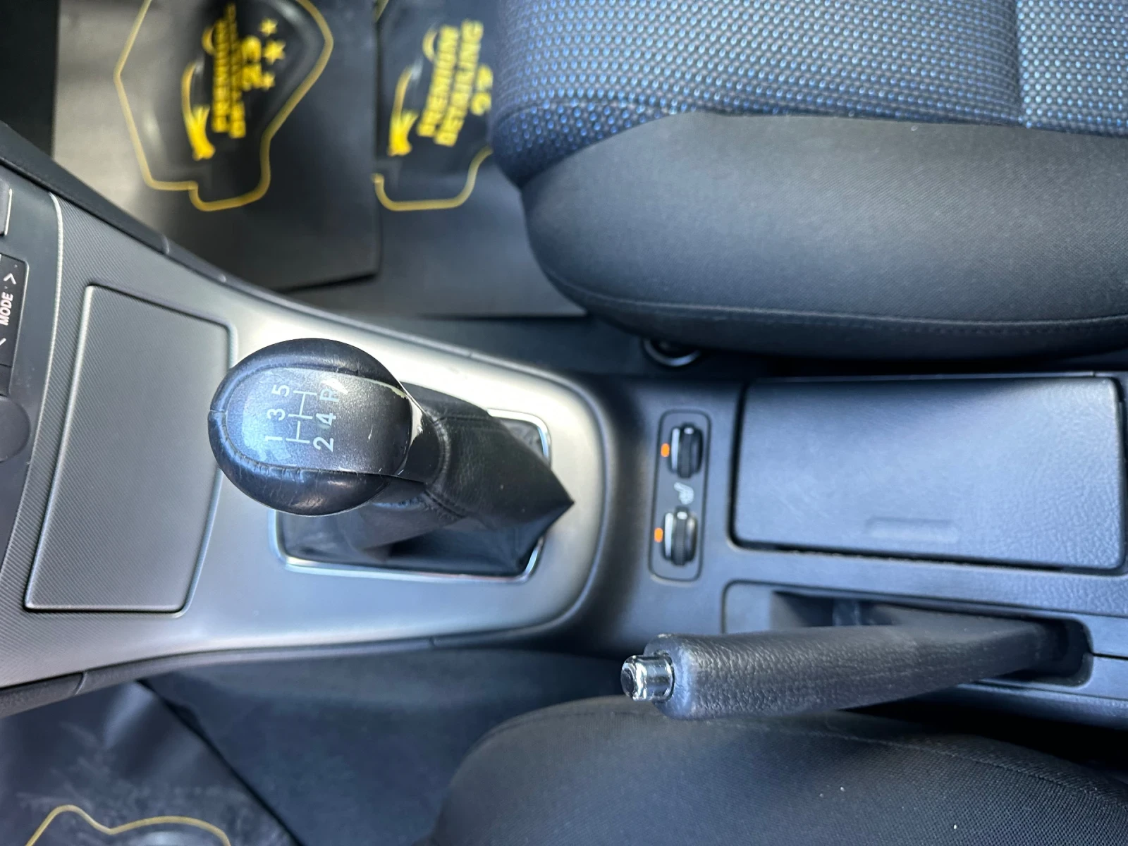 Toyota Avensis 1.8 | Mobile.bg — изображение 15