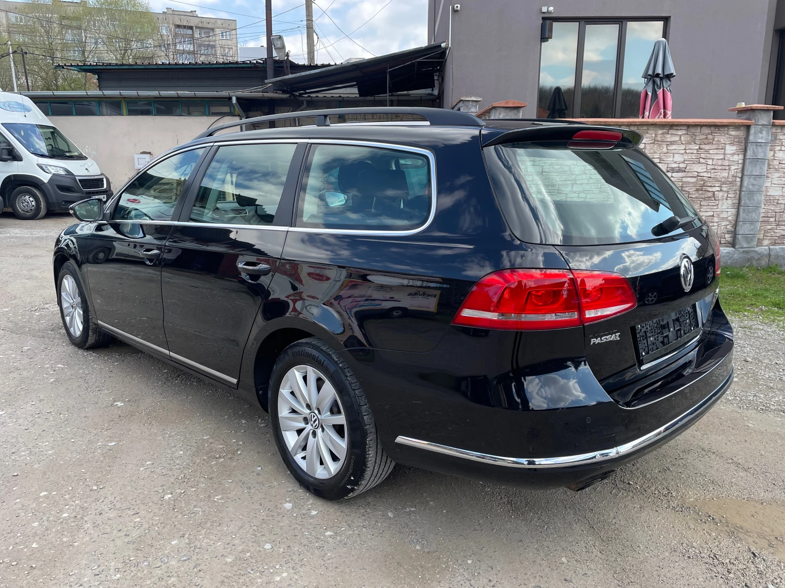 VW Passat 2.0-TDI * DSG * ITALY*  - изображение 2