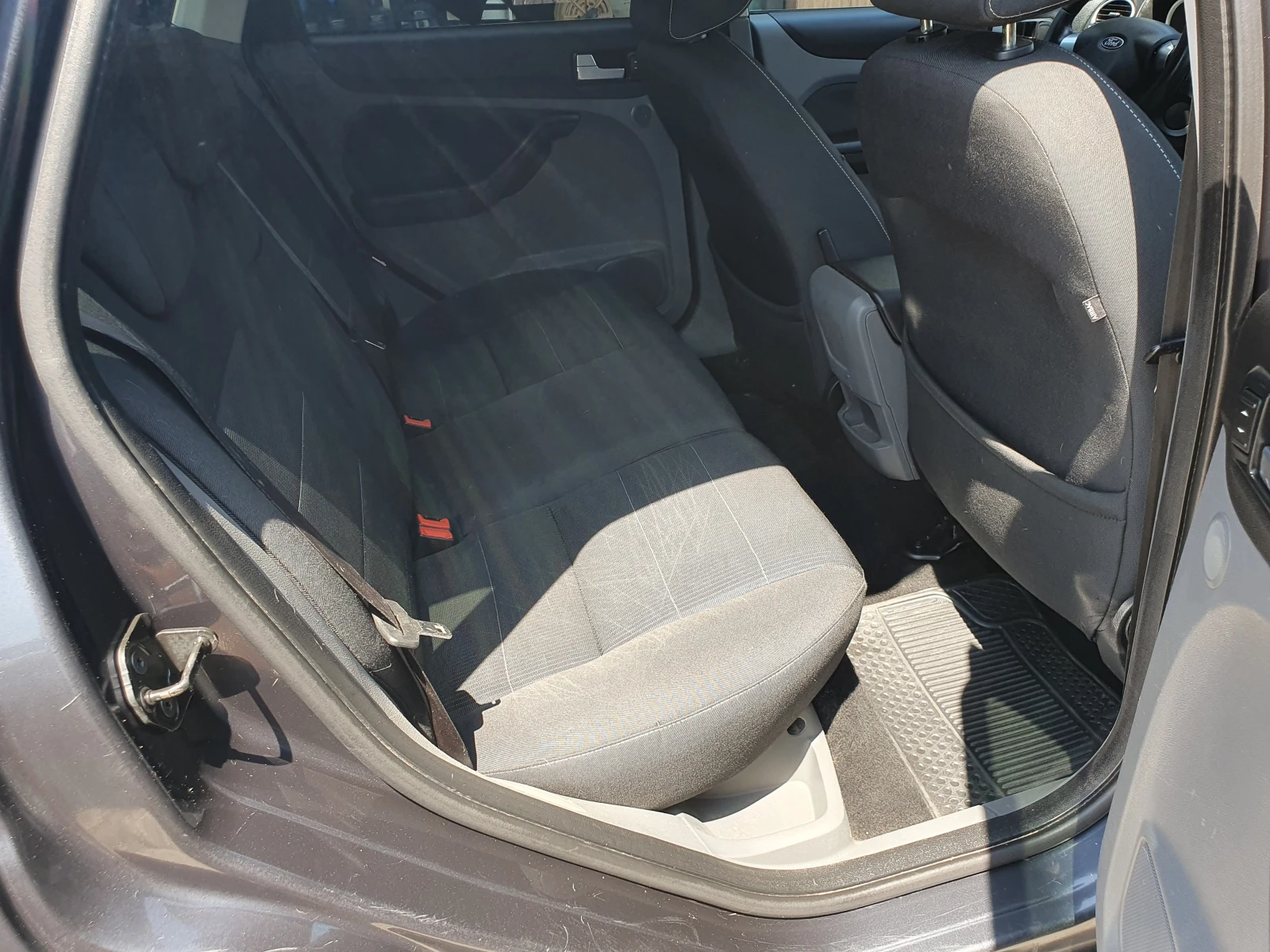 Ford Focus 1.6/GPL/TITANIUM - изображение 9