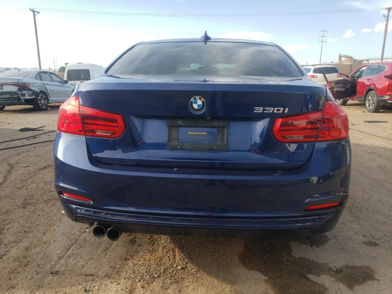 BMW 330 i ФИКСИРАНА ЦЕНА! ПОДГРЕВИ/RECARO - изображение 5