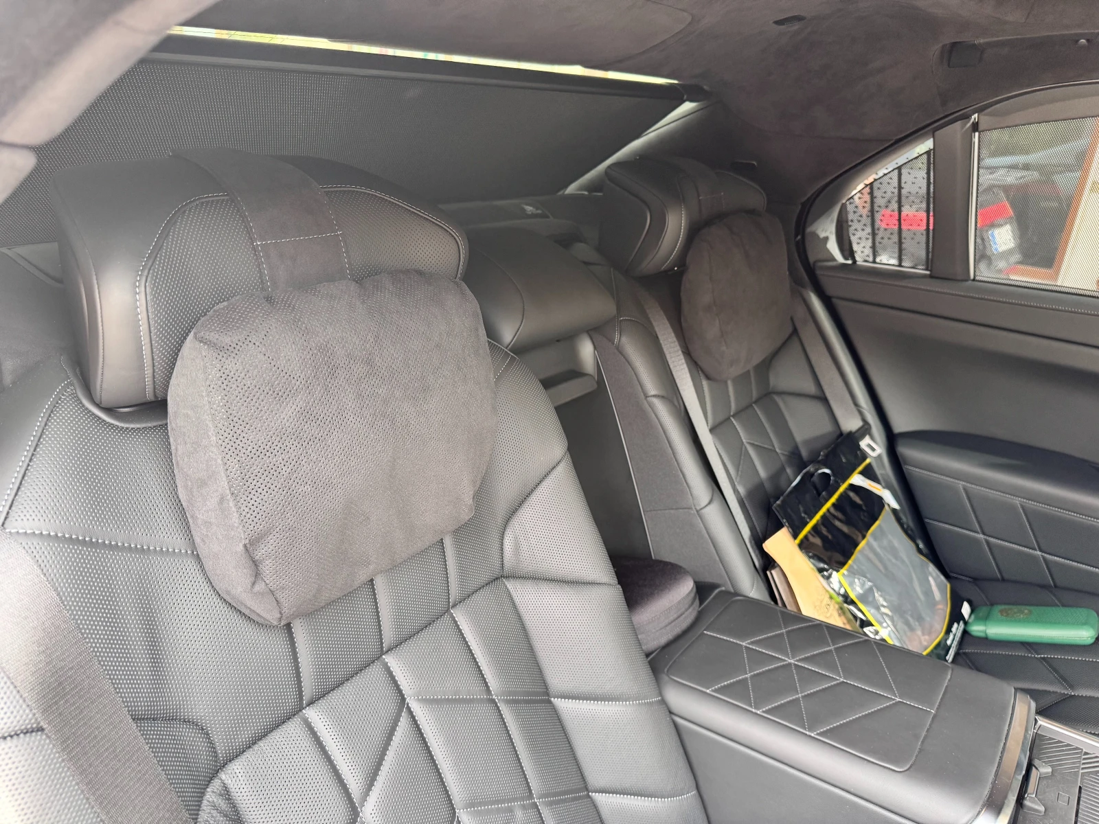 BMW 760 M760e Exec / Sky Lounge / TV / Bowers&Wilkins | Mobile.bg   12