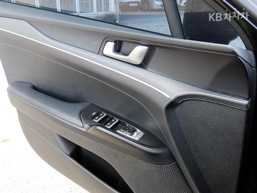 Kia K5 2.0 LPi - ФАБРИЧНО ЛИЗИНГ БЕЗ ПЪРВОНАЧАЛНА ВНОСКА - изображение 10