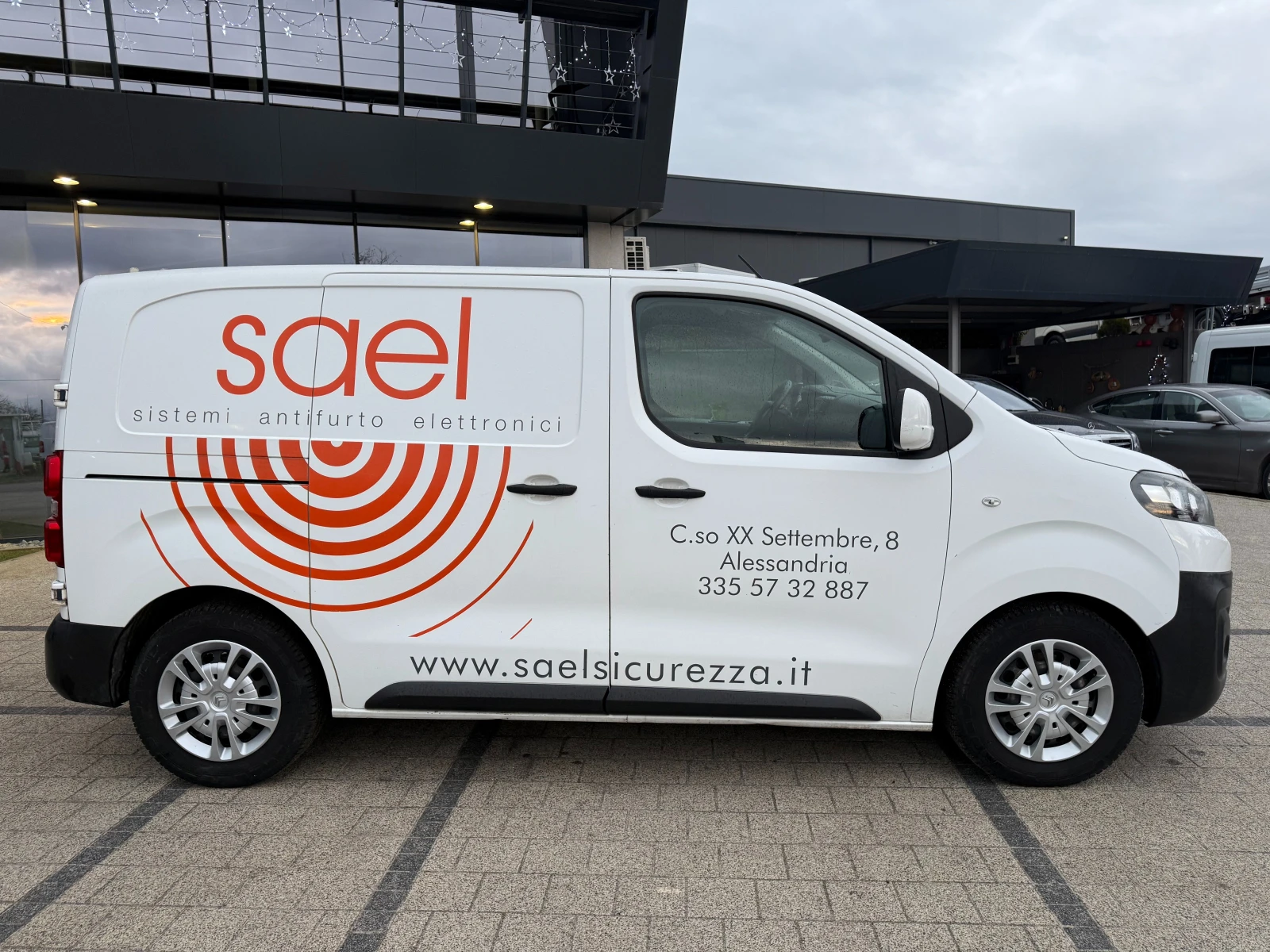 Citroen Jumpy 1.6HDI Климатик Euro 6B  - изображение 8