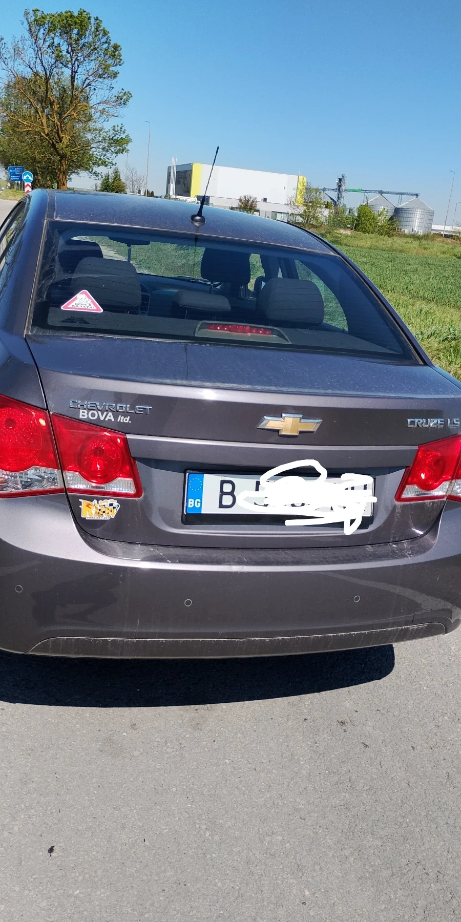 Chevrolet Cruze Климатроник, Мултимедия тип Тесла, снимка 2 - Автомобили и джипове - 53725042