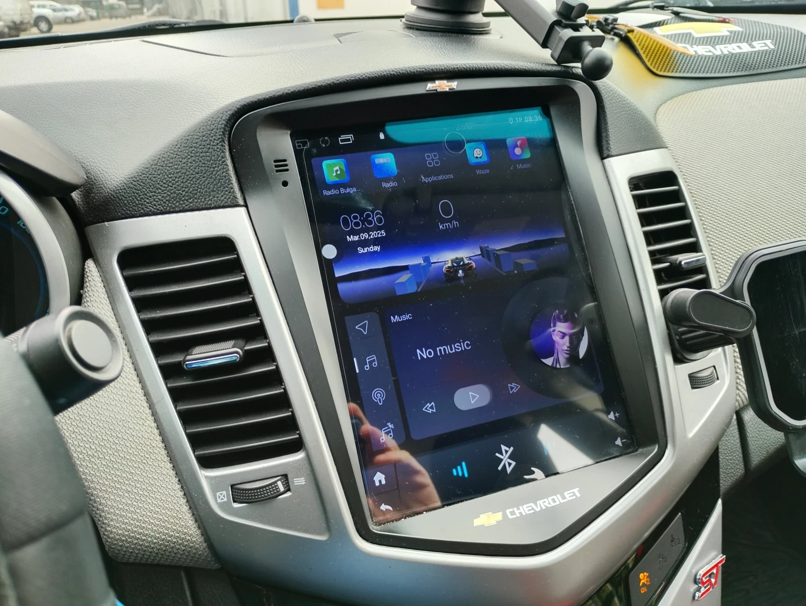 Chevrolet Cruze Климатроник, Мултимедия тип Тесла, снимка 4 - Автомобили и джипове - 53725042