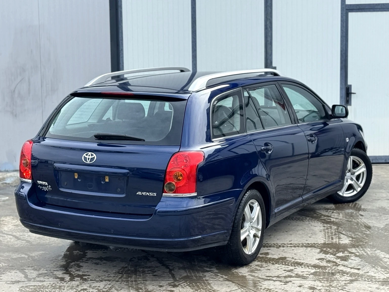 Toyota Avensis 1.8 VVT-i SOL Комби | Климатроник | 147 000 км, снимка 4 - Автомобили и джипове - 54073230