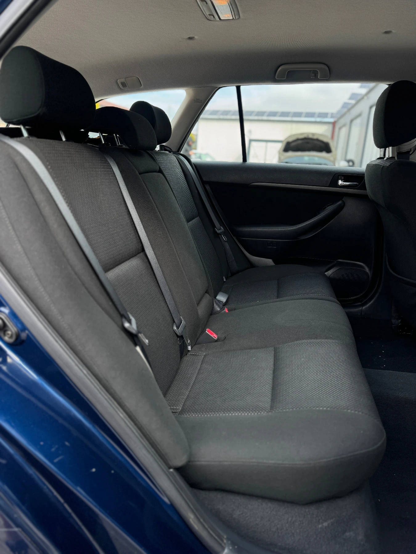 Toyota Avensis 1.8 VVT-i SOL Комби | Климатроник | 147 000 км, снимка 13 - Автомобили и джипове - 54073230