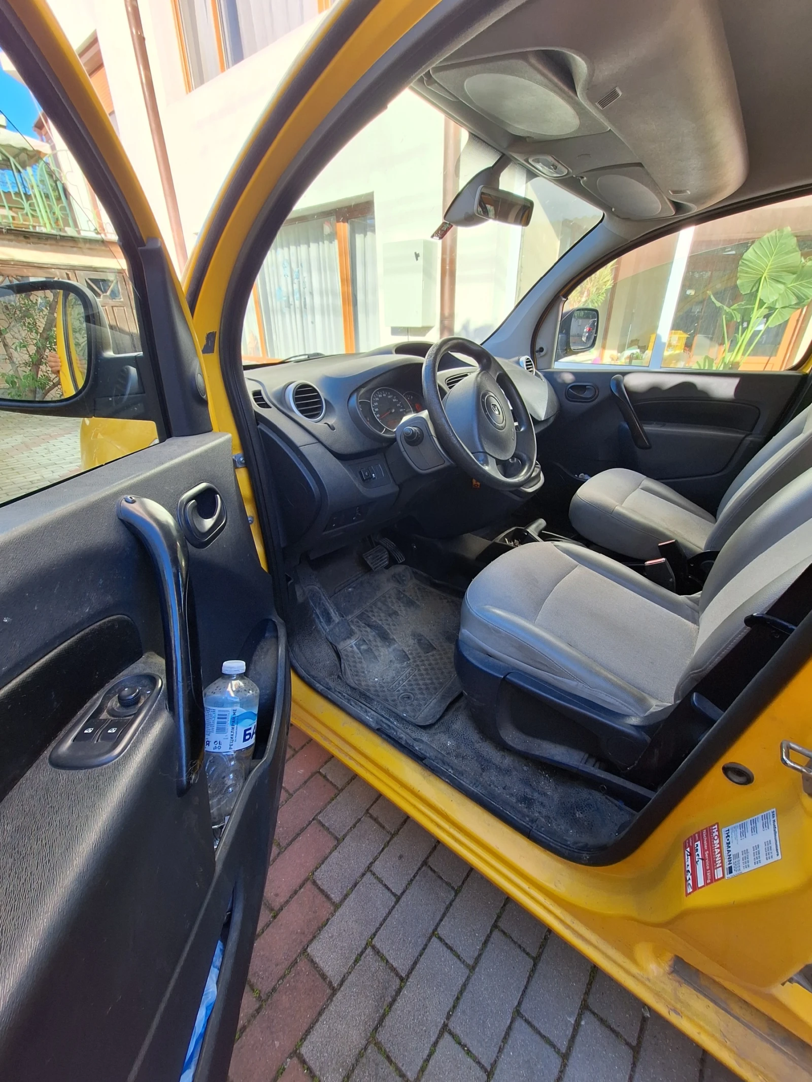 Renault Kangoo Пикап , снимка 9 - Автомобили и джипове - 54321172