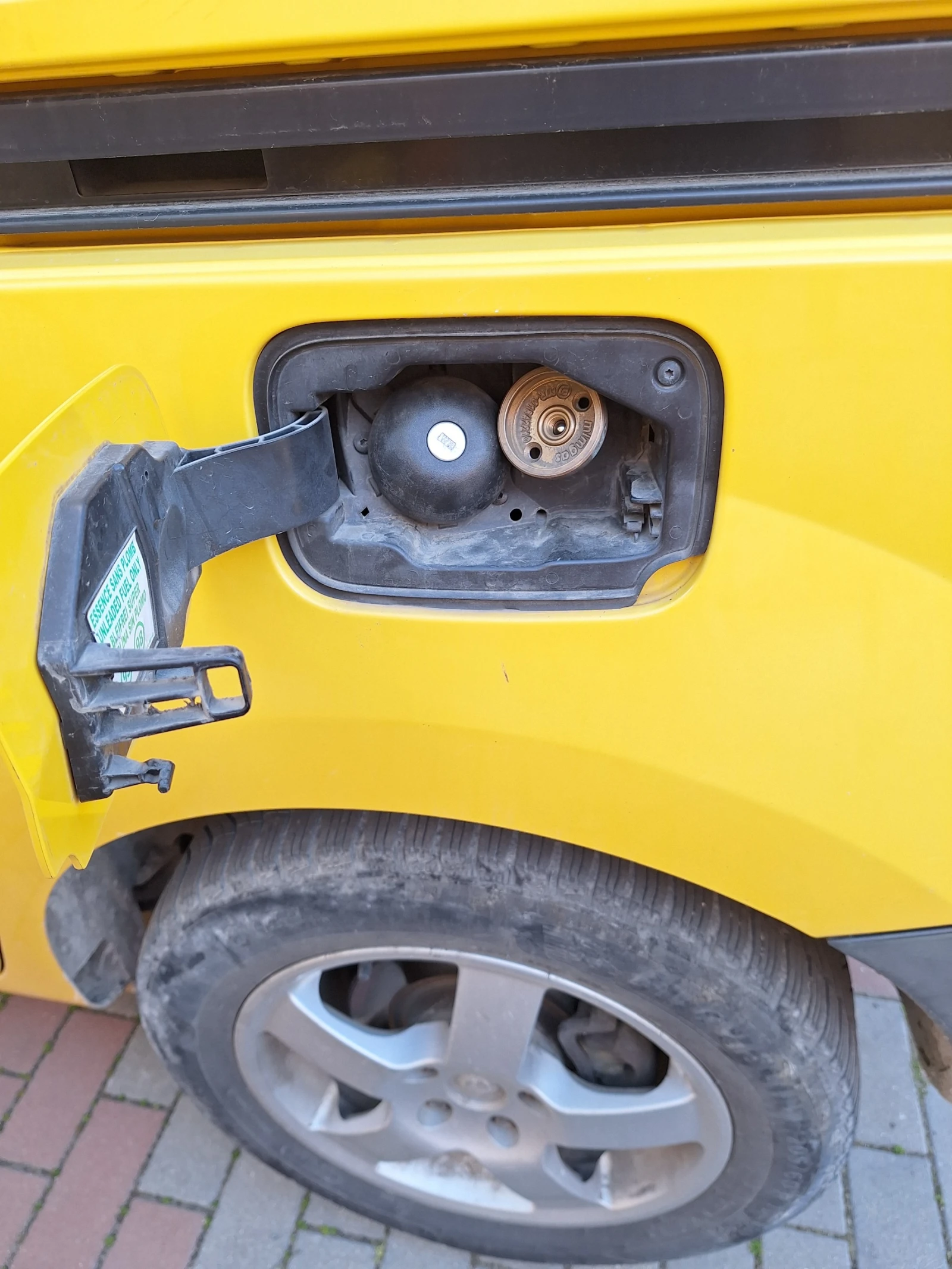 Renault Kangoo Пикап , снимка 6 - Автомобили и джипове - 54321172