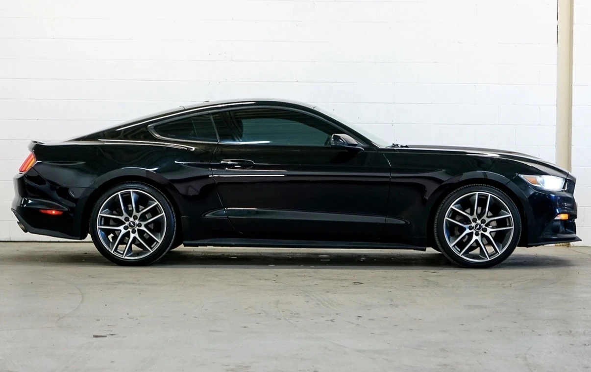 Ford Mustang 2.3 ECO BOOST PREMIUM * ОБДУХВАНЕ * CARFAX * , снимка 2 - Автомобили и джипове - 54491020
