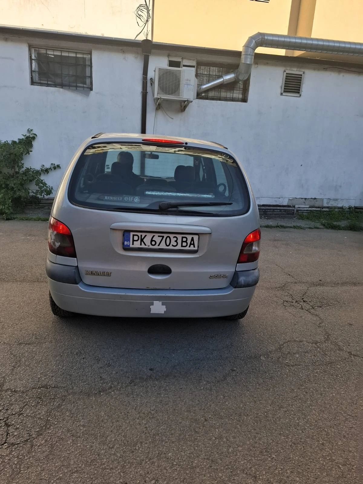 Renault Megane Scenic, снимка 6 - Автомобили и джипове - 54704424