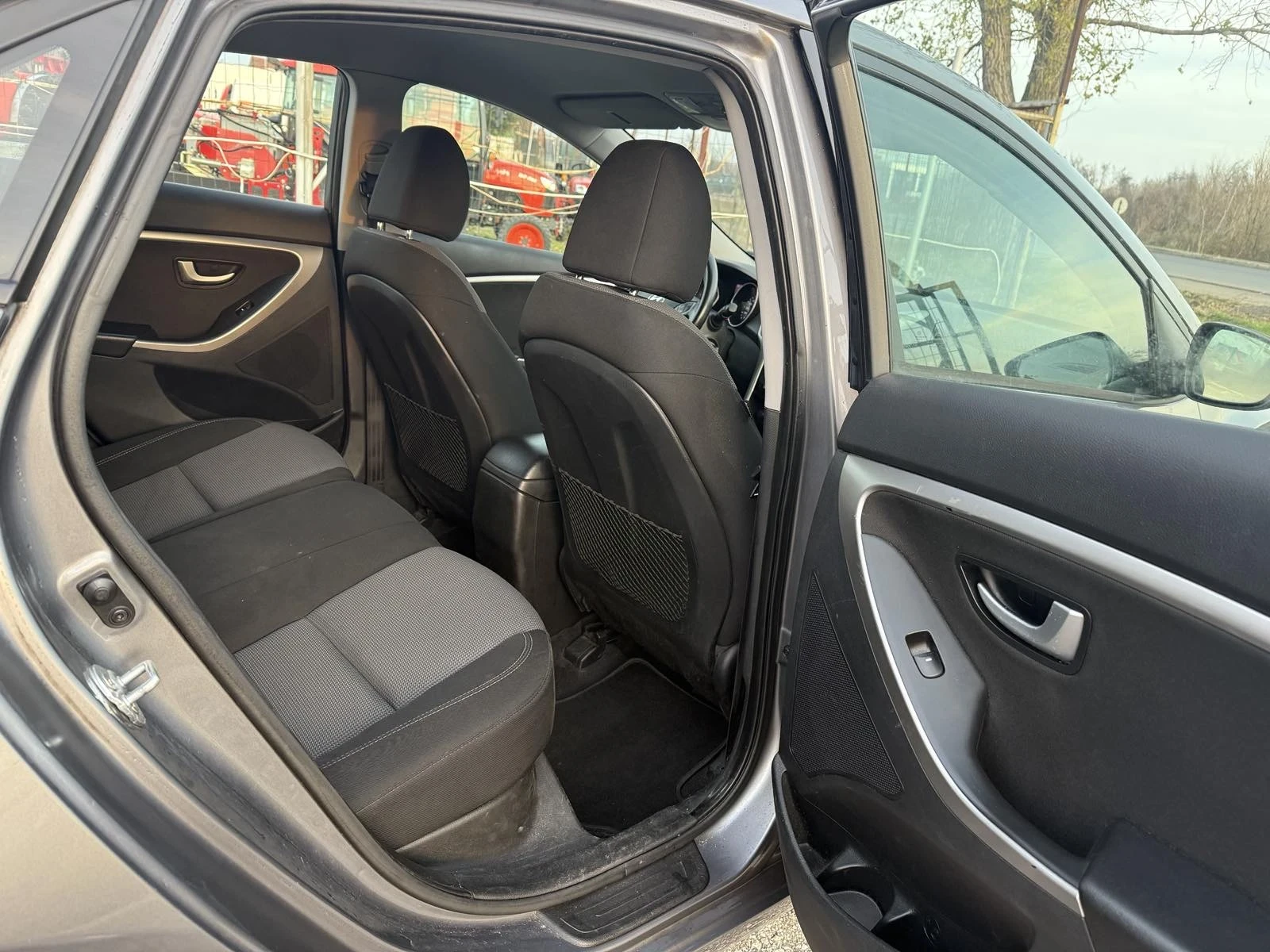 Hyundai I30 1.6 CRDI.110K, снимка 12 - Автомобили и джипове - 54945448