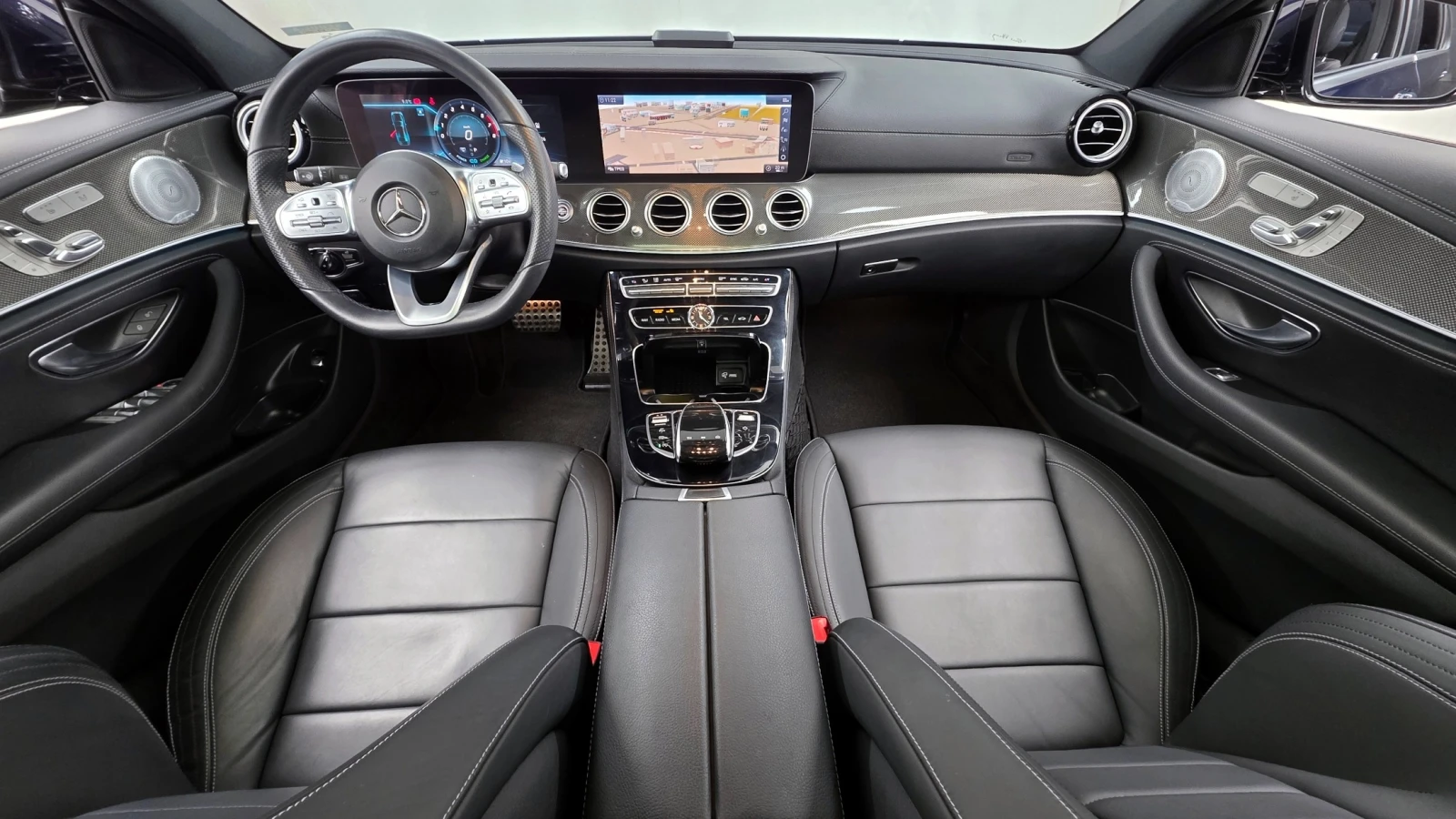 Mercedes-Benz E 350 350 4MATIC AMG Line | HUD | 360  | Distronic, снимка 7 - Автомобили и джипове - 55114488