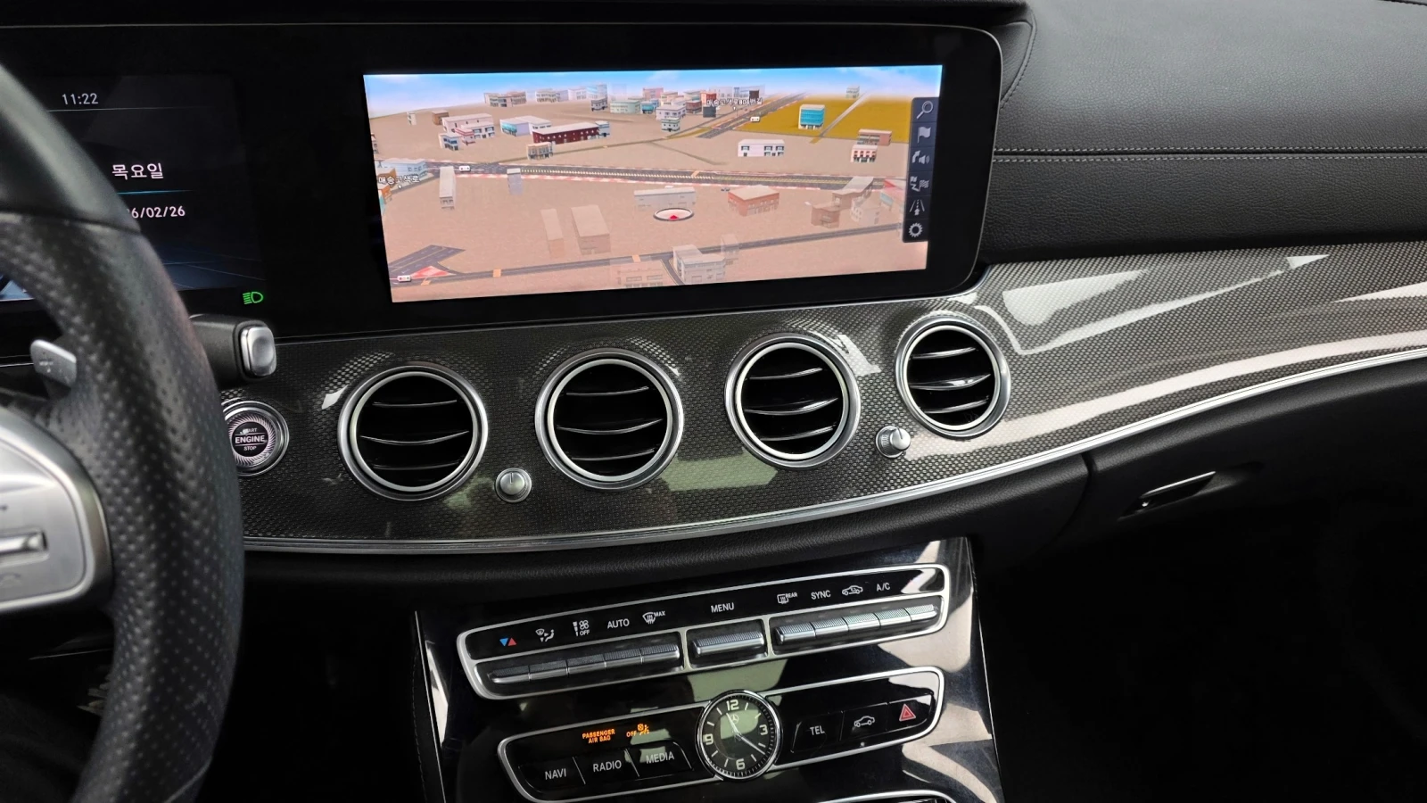 Mercedes-Benz E 350 350 4MATIC AMG Line | HUD | 360  | Distronic, снимка 13 - Автомобили и джипове - 55114488