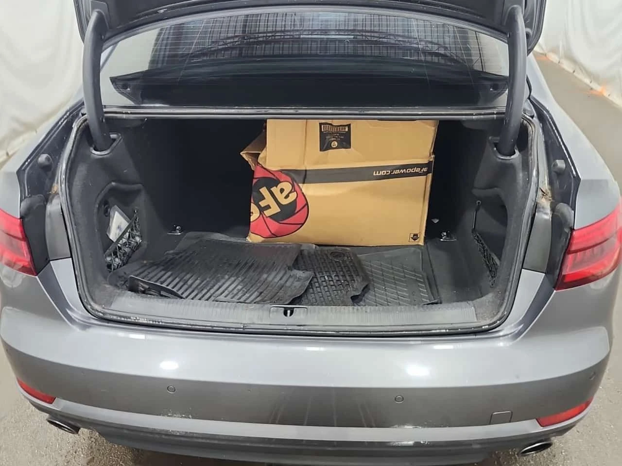 Audi A4 Technik/CARFAX/ШИБЕДАХ/ПОДГРЕВ/ДИГ.КИЛОМЕТРАЖ/, снимка 14 - Автомобили и джипове - 55180662