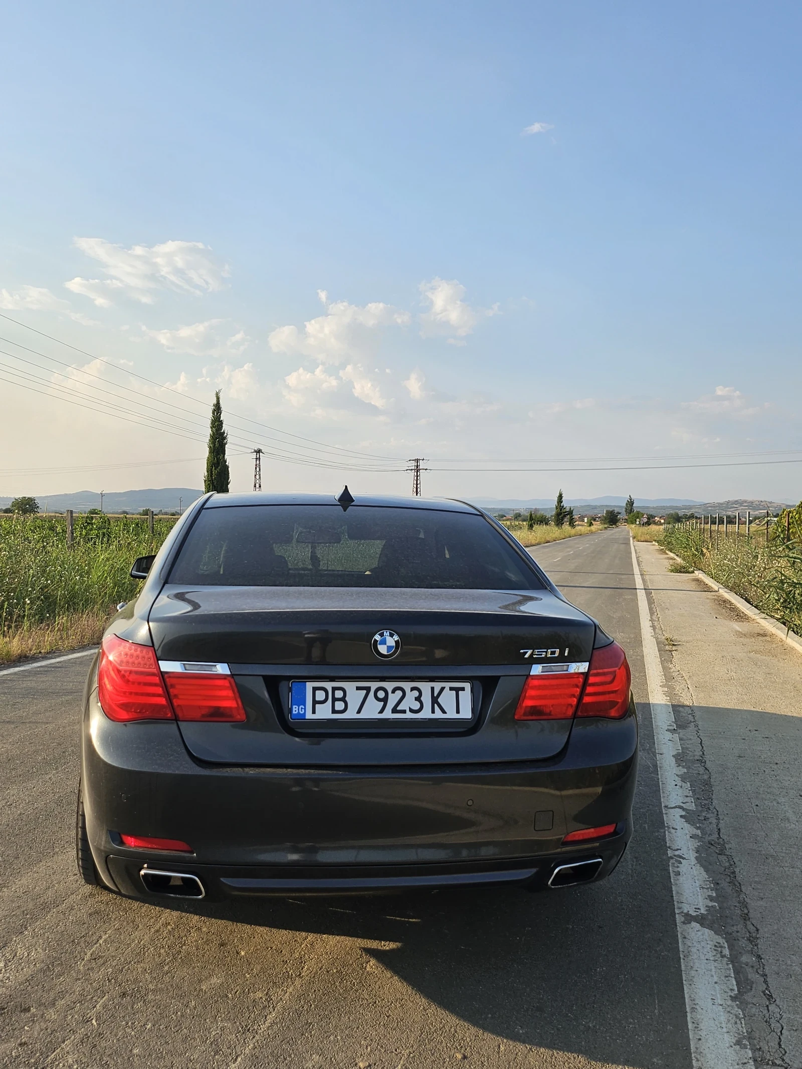 BMW 750, снимка 5 - Автомобили и джипове - 55604242