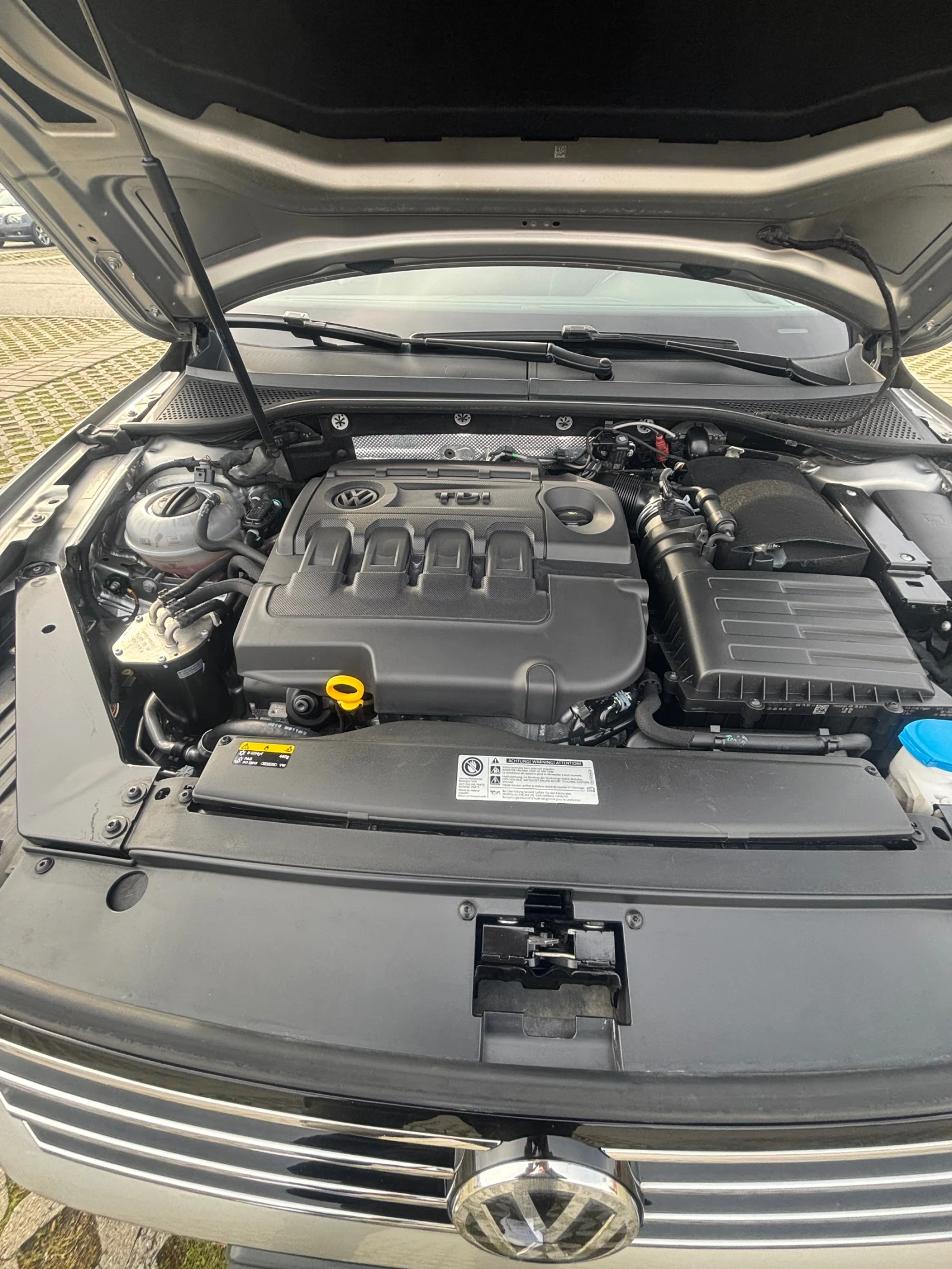 VW Passat 8, снимка 8 - Автомобили и джипове - 55980347