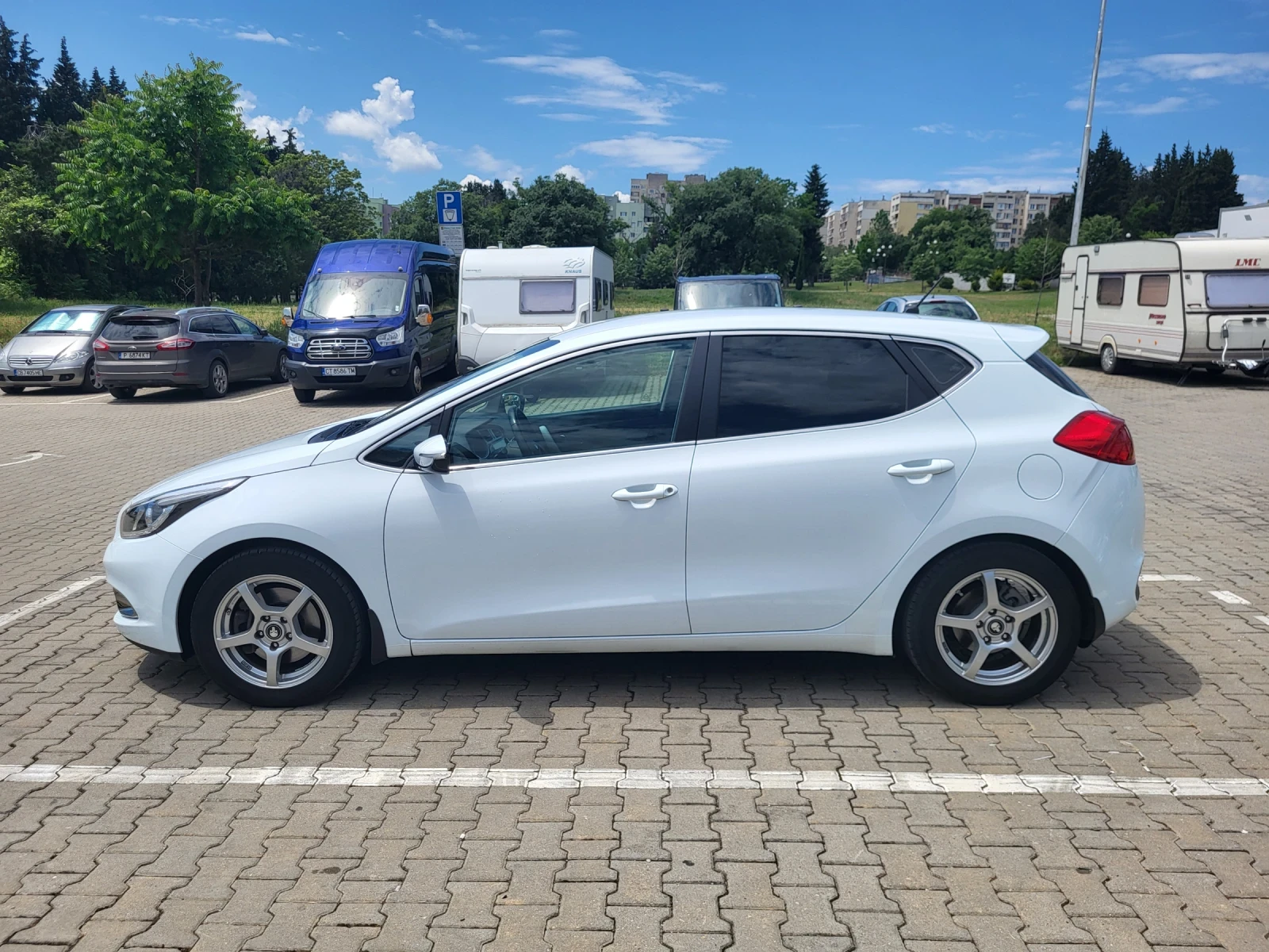 Kia Ceed, снимка 3 - Автомобили и джипове - 56056748