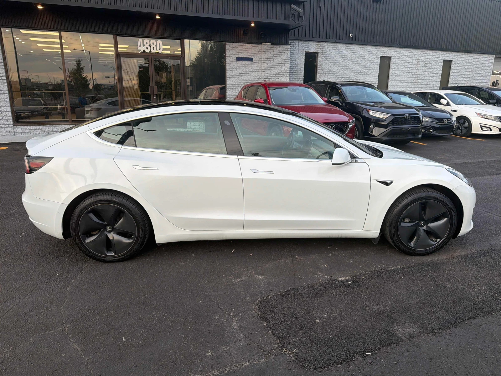 Tesla Model 3 * Standard Range Plus * CARFAX * ЦЕНА ДО БГ, снимка 3 - Автомобили и джипове - 56121083