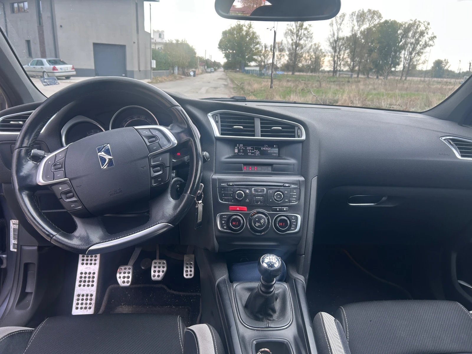 Citroen DS4, снимка 6 - Автомобили и джипове - 56696958