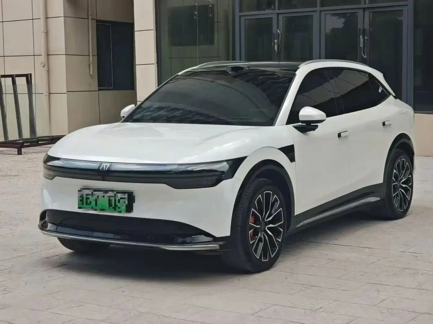 Zeekr 7X, снимка 3 - Автомобили и джипове - 56711095