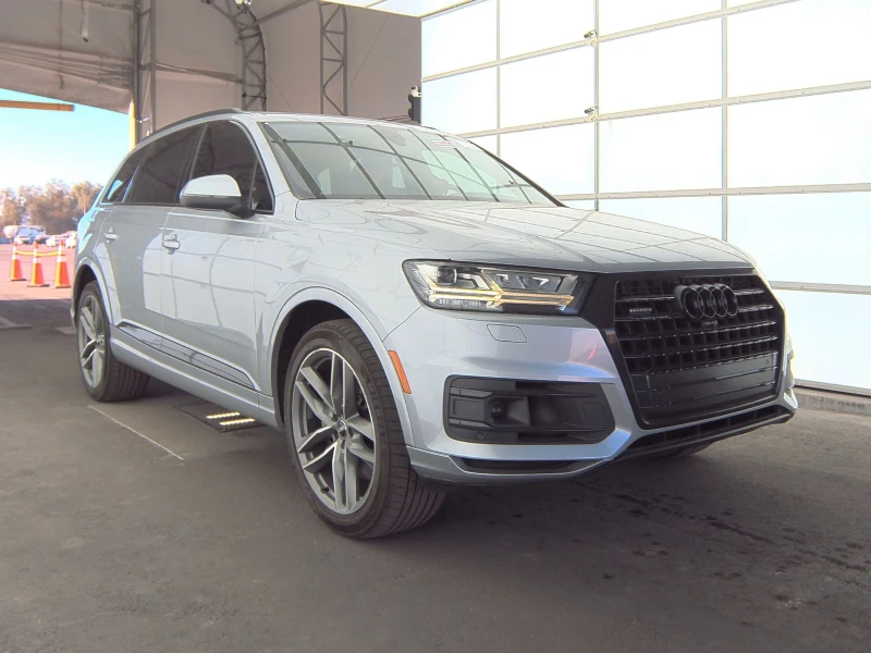 Audi Q7 Prestige* Matrix* BOSE* Black Optic* Virtual* Обду, снимка 4 - Автомобили и джипове - 49376291