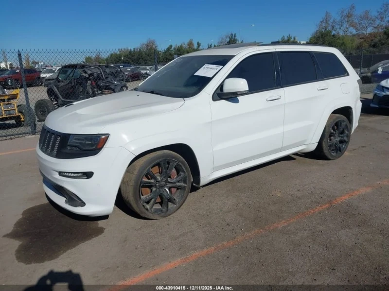 Jeep Grand cherokee * SRT8 * CARFAX * БЕЗ ПЪРВОНАЧАЛНА ВНОСКА, снимка 2 - Автомобили и джипове - 52968824
