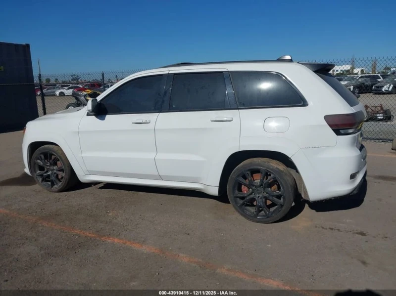 Jeep Grand cherokee * SRT8 * CARFAX * БЕЗ ПЪРВОНАЧАЛНА ВНОСКА, снимка 14 - Автомобили и джипове - 52968824
