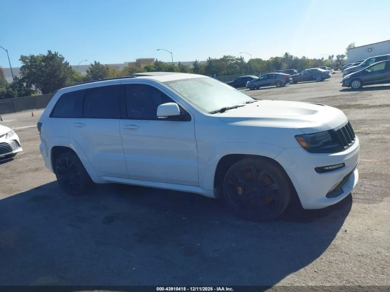 Jeep Grand cherokee * SRT8 * CARFAX * БЕЗ ПЪРВОНАЧАЛНА ВНОСКА, снимка 13 - Автомобили и джипове - 52968824