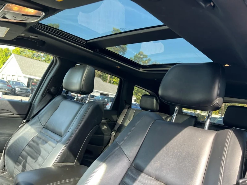 Jeep Grand cherokee, снимка 9 - Автомобили и джипове - 53134239