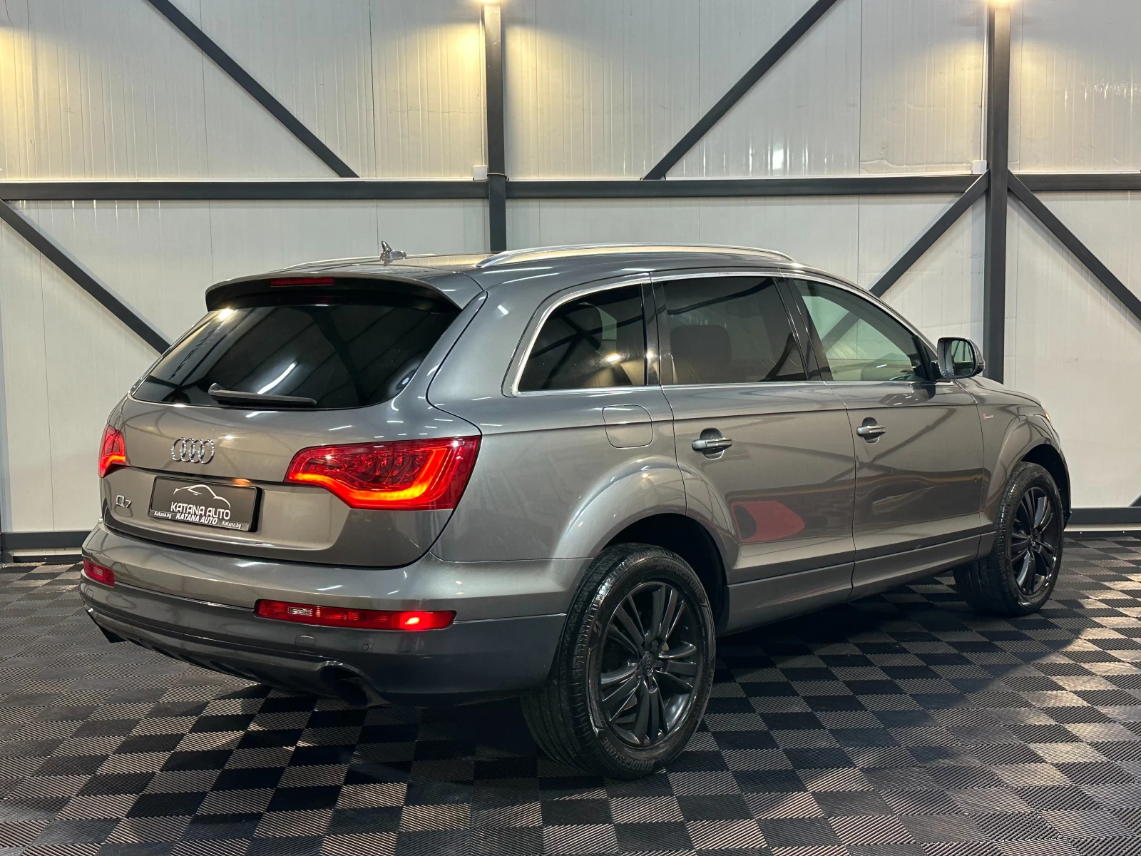 Audi Q7 * FACE* QUATTRO* 7 МЕСТЕН* 333* ПОДГРЕВ* ПАНОРАМА*, снимка 3 - Автомобили и джипове - 46592387